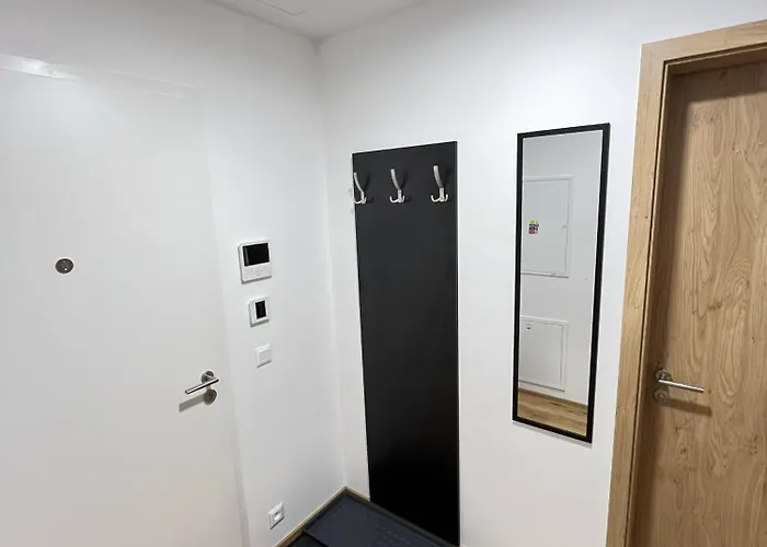 아파트 Island Safehouse